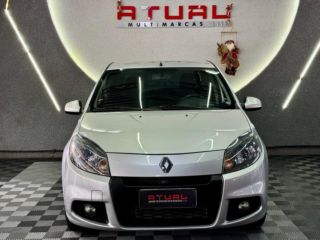 Renault Sandero Prata