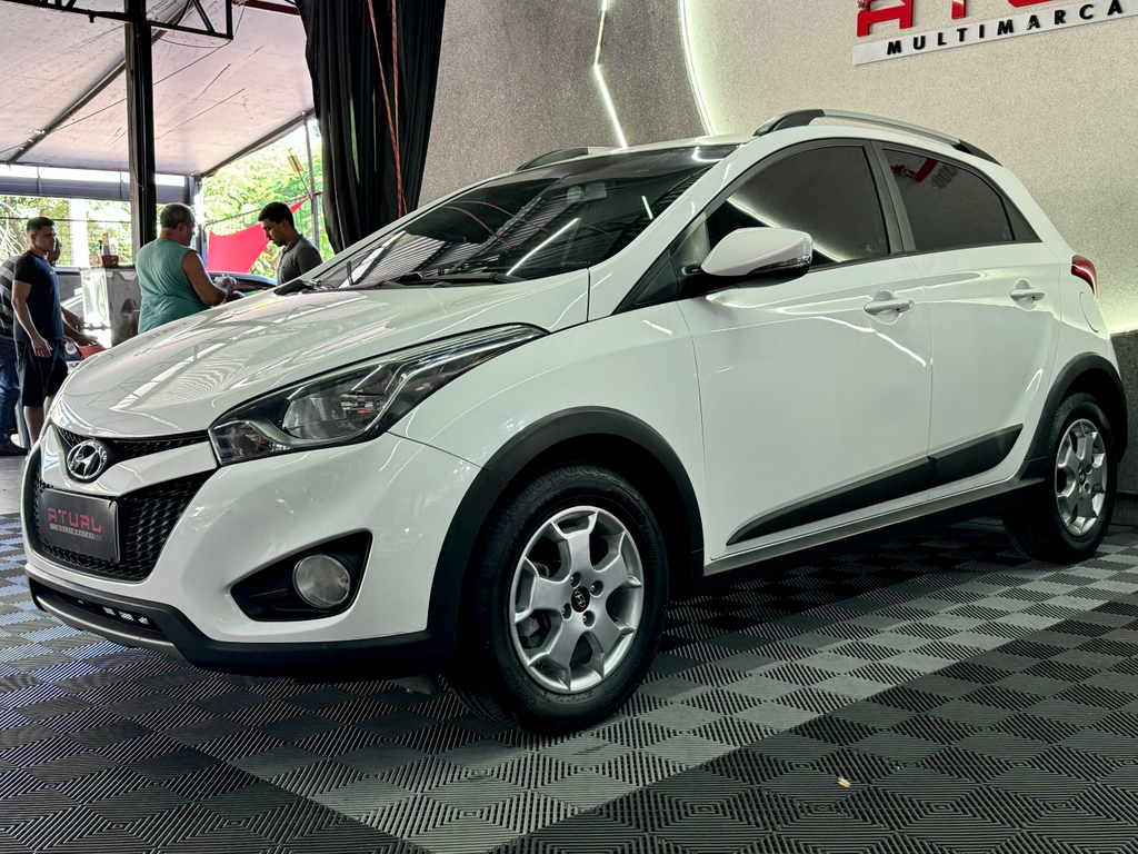 Hyundai HB20X Premium 1.6 (Aut)