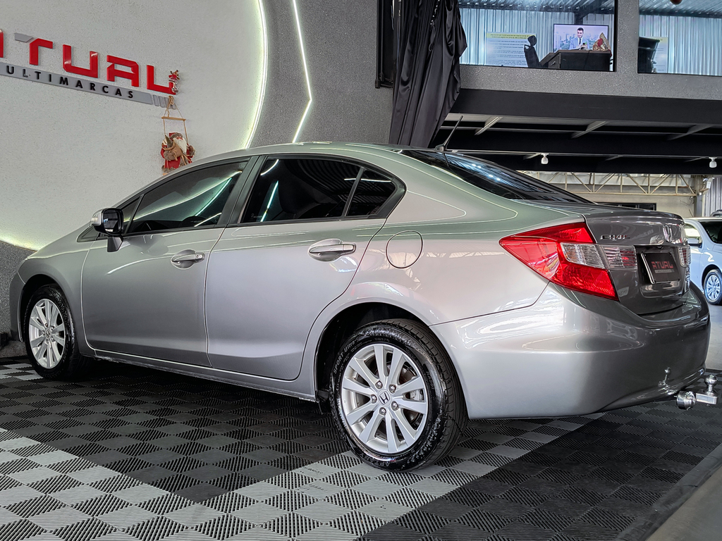 Honda Civic Sedan LXR 2.0 Flexone 16V Aut. 4p