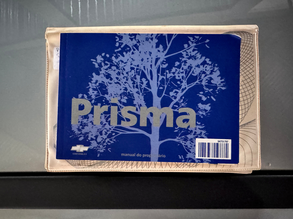 Chevrolet Prisma Prata