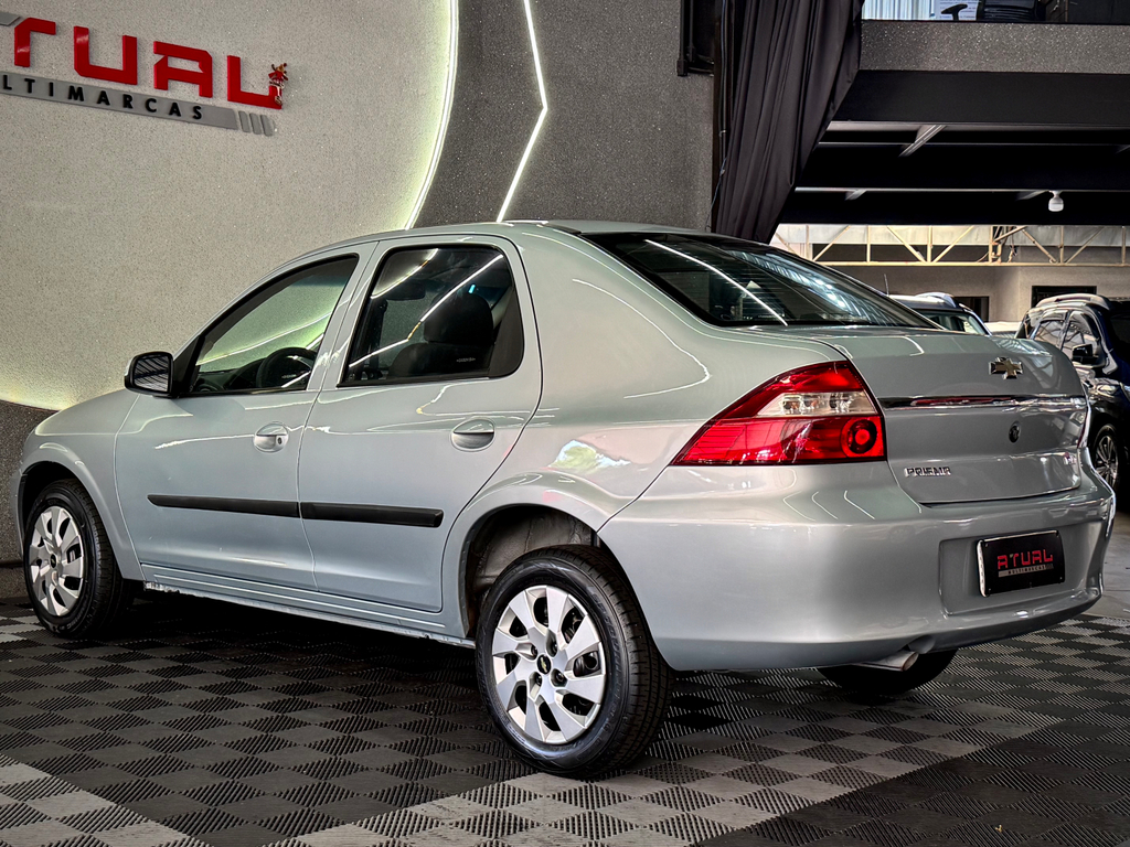Chevrolet Prisma Prata