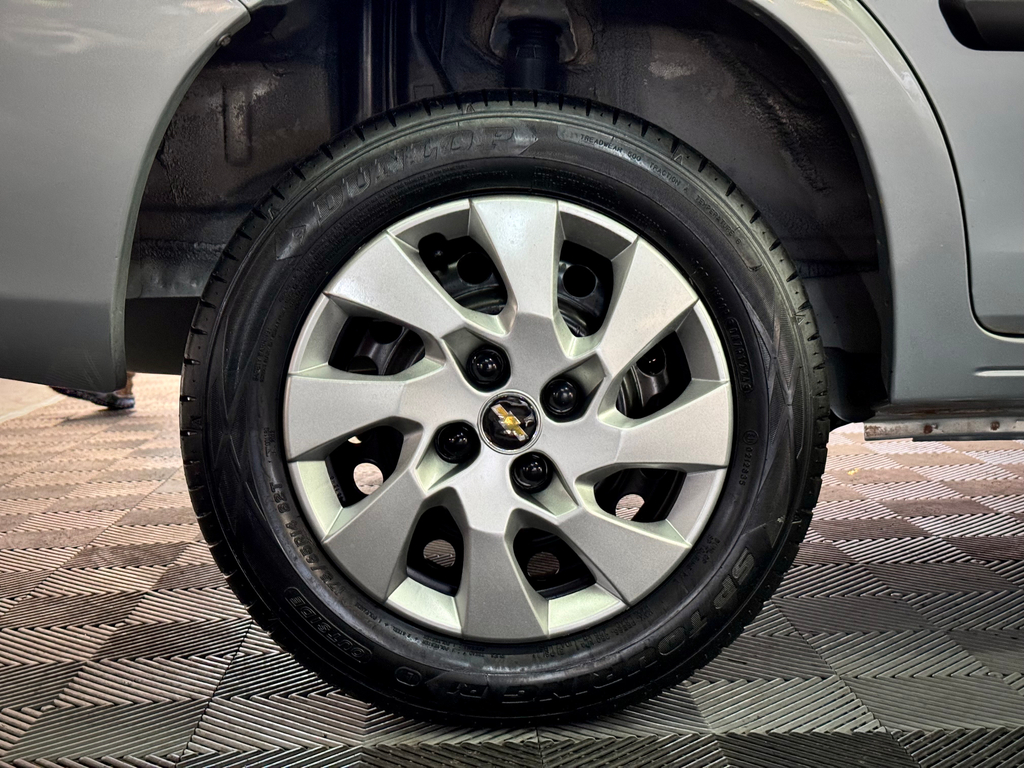 Chevrolet Prisma Prata
