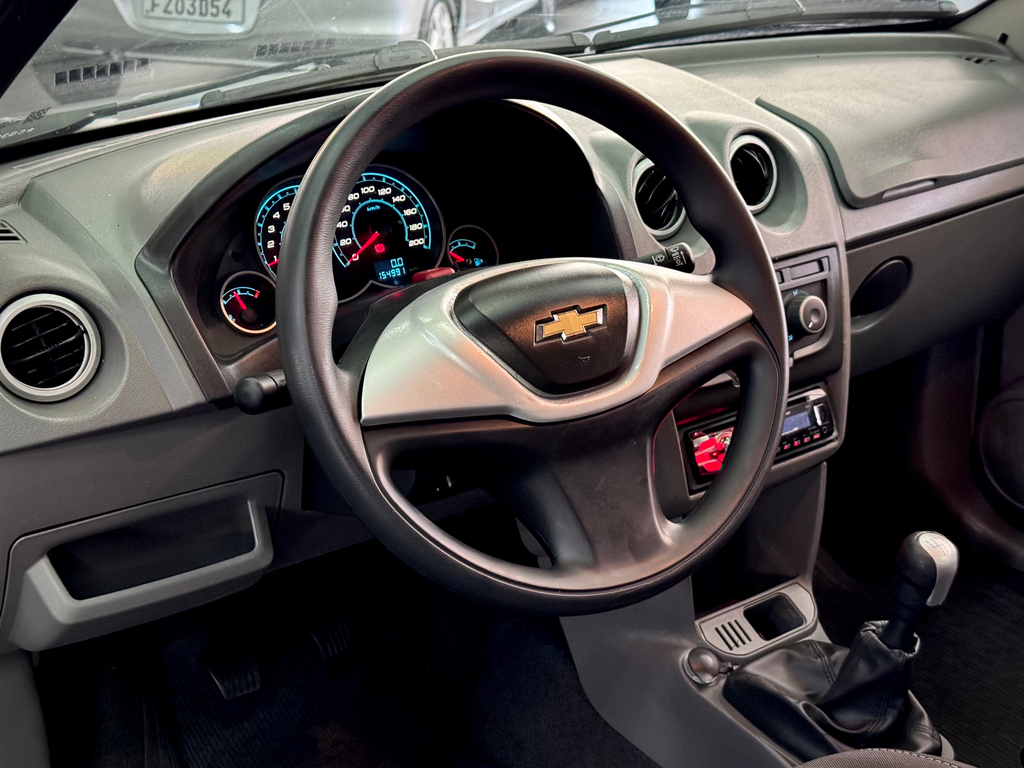 Chevrolet Prisma Prata
