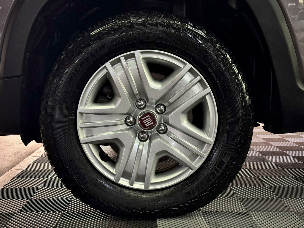 Fiat Toro Cinza