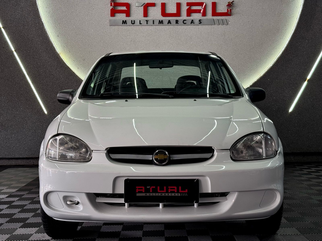 Chevrolet Classic Branco