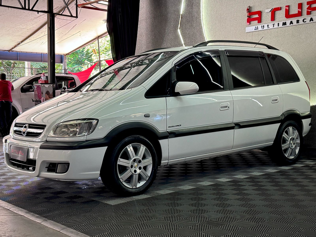 Chevrolet Zafira Elegance 2.0 (Flex) (Aut) 7 Lugares