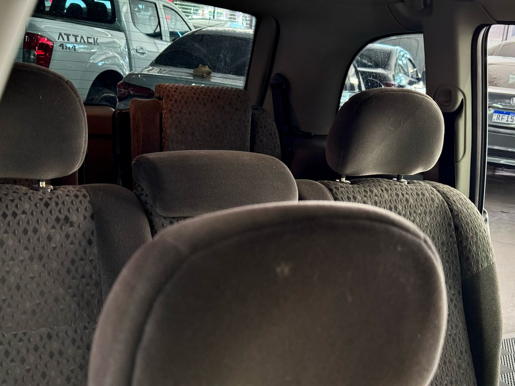 Chevrolet Zafira Elegance 2.0 (Flex) (Aut) 7 Lugares