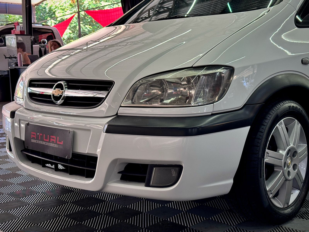 Chevrolet Zafira Elegance 2.0 (Flex) (Aut) 7 Lugares
