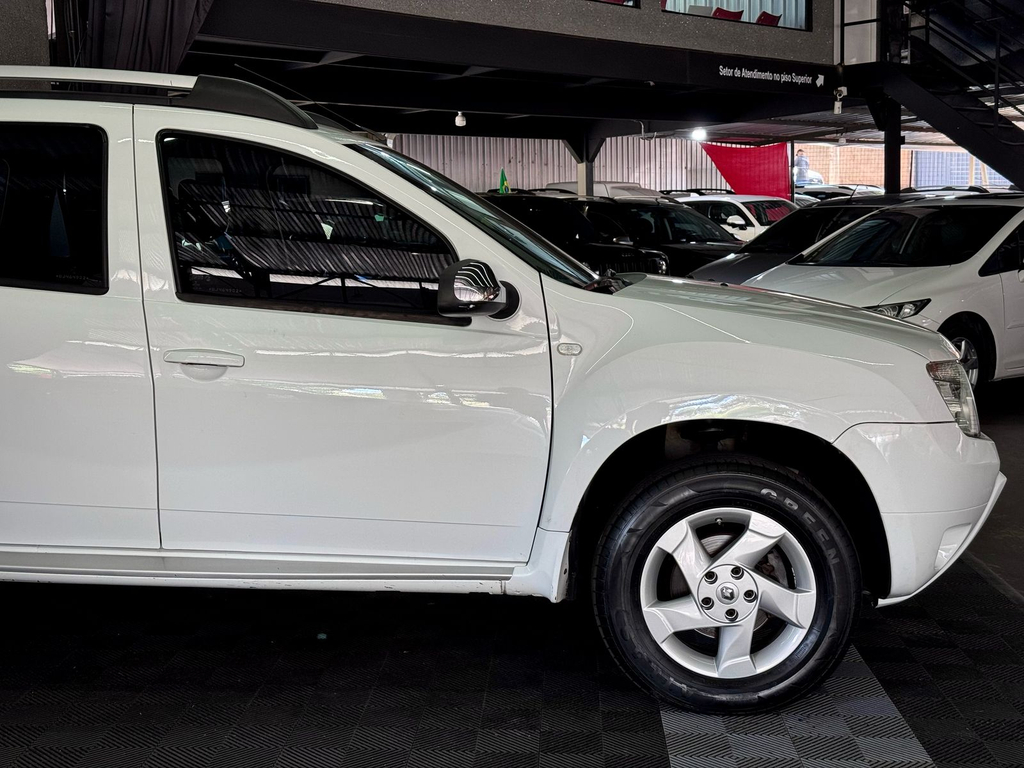 Renault Duster Branco