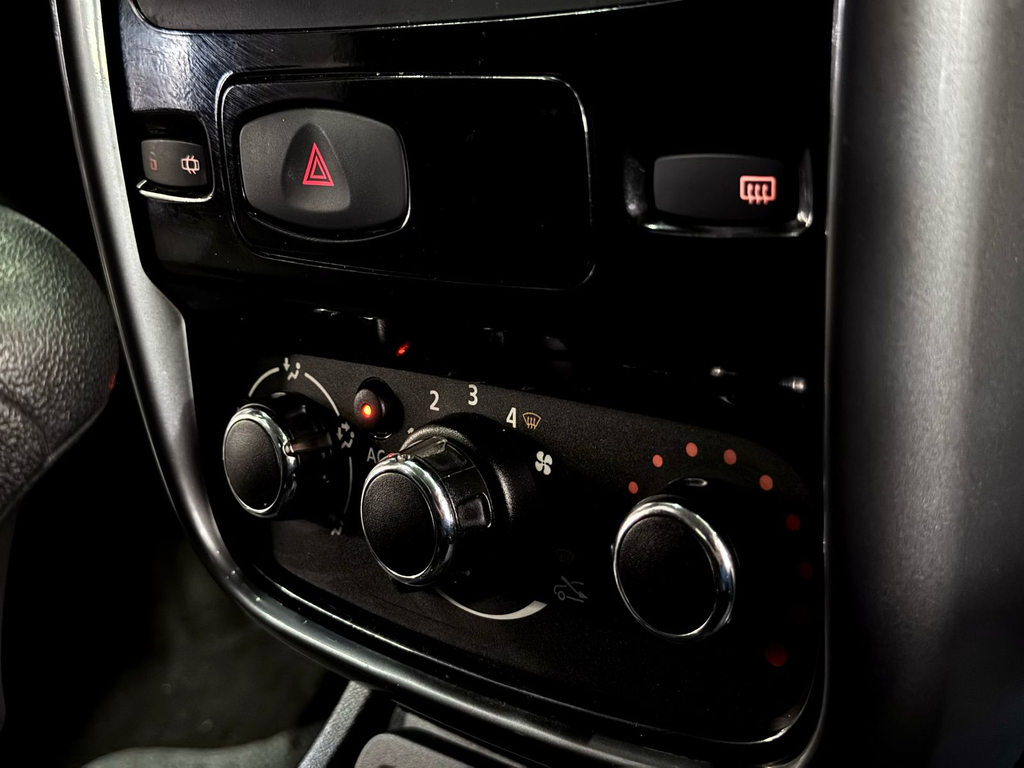 Renault Duster Branco