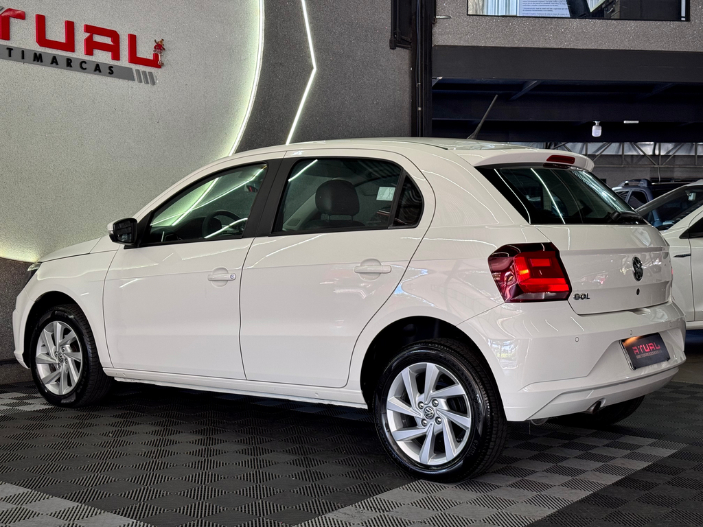 Volkswagen Gol Branco