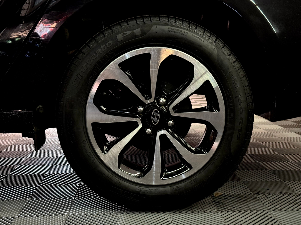 Hyundai Hb20s 1.6 Comfort Plus