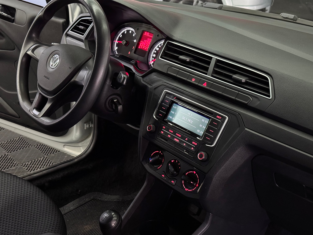 Volkswagen Voyage Prata