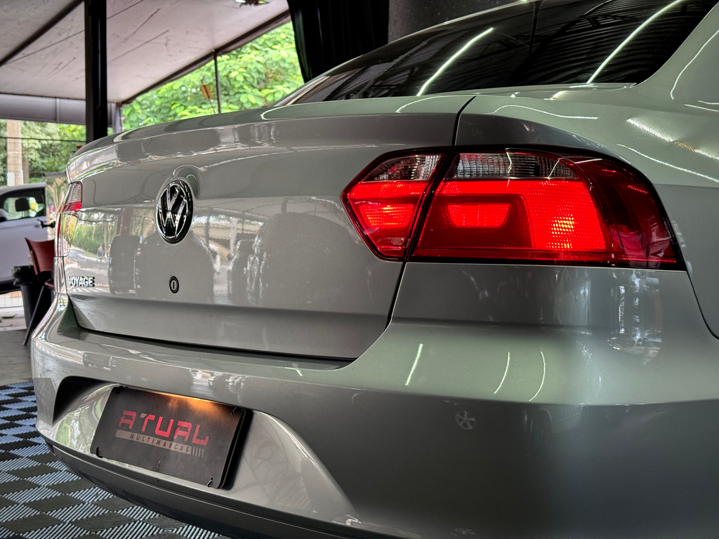 Volkswagen Voyage Prata