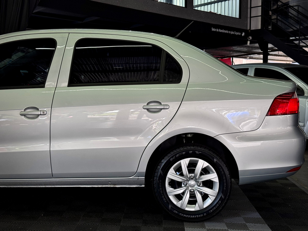 Volkswagen Voyage Prata