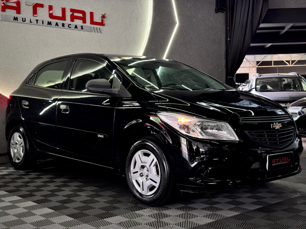 Chevrolet Onix Hatch Joy 1.0 8v Flex 5p Mec.