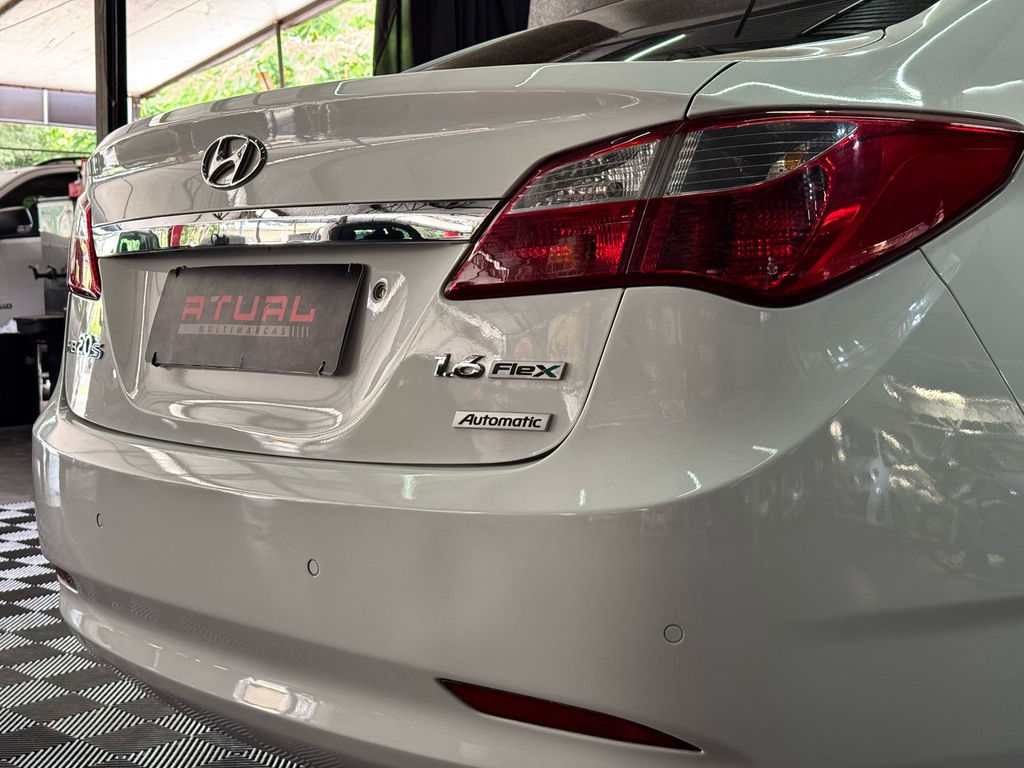 Hyundai HB20S 1.6 Comfort Plus (Aut)