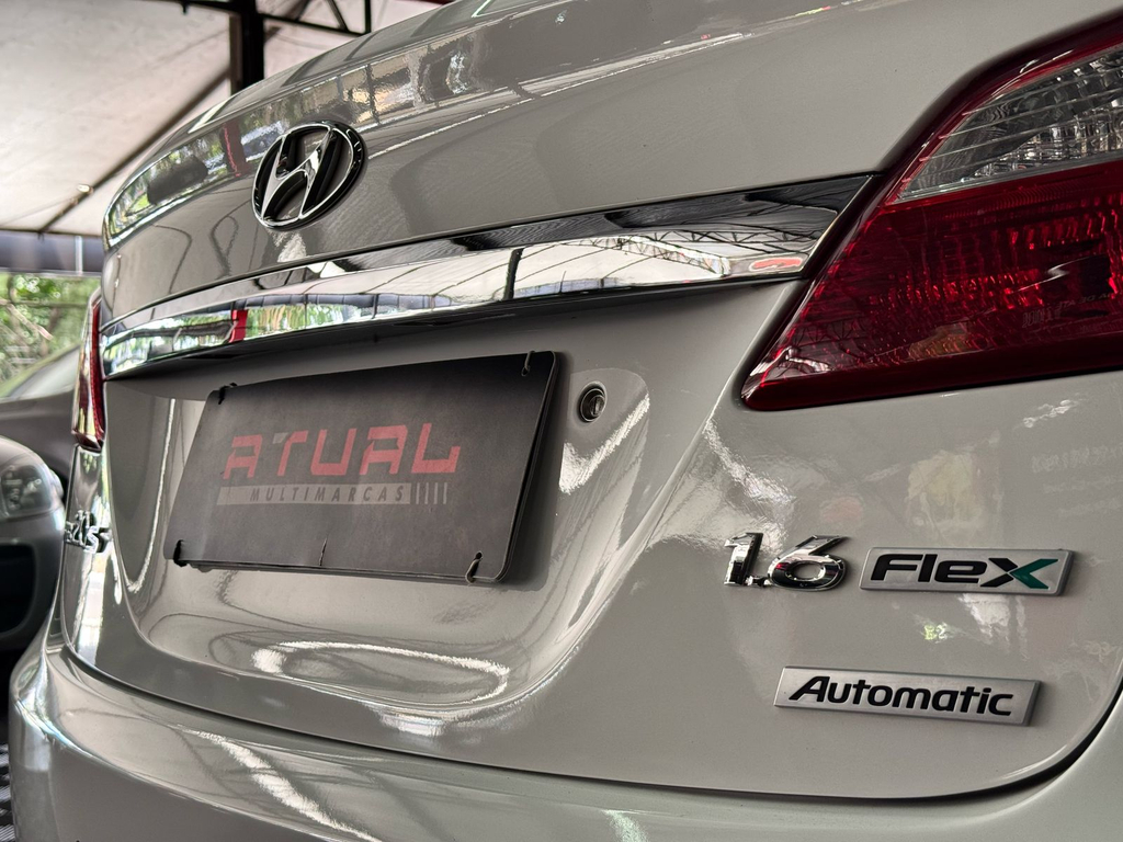 Hyundai HB20S 1.6 Comfort Plus (Aut)