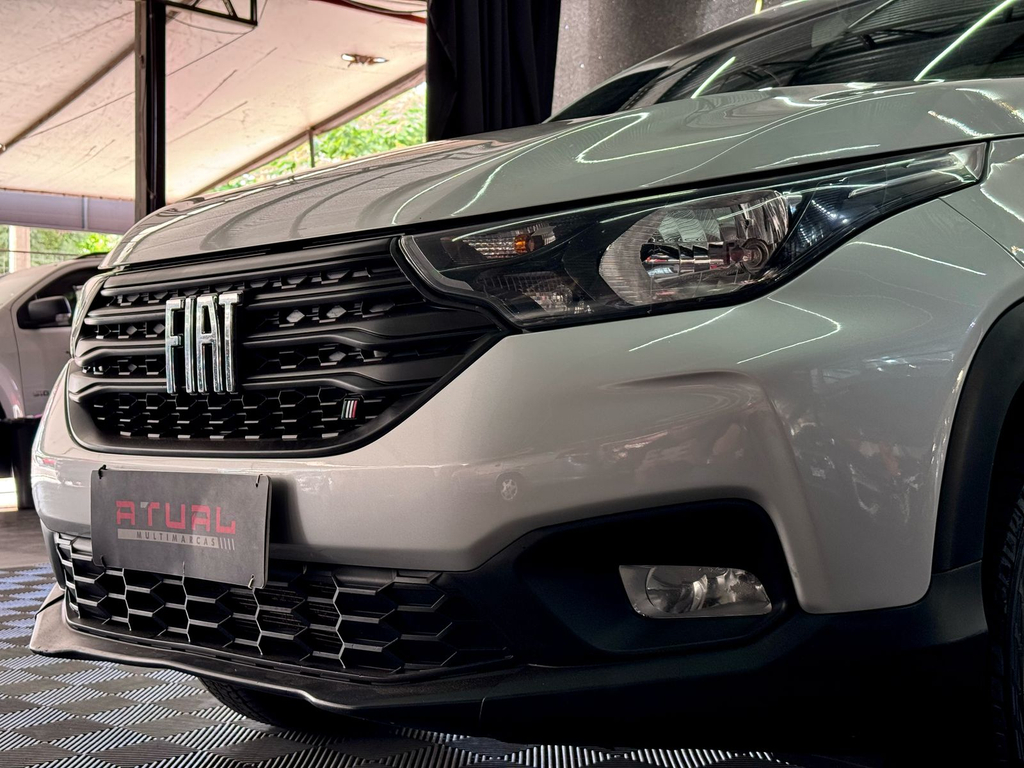 Fiat STRADA FREEDOM 1.3 FLEX 8V CS PLUS
