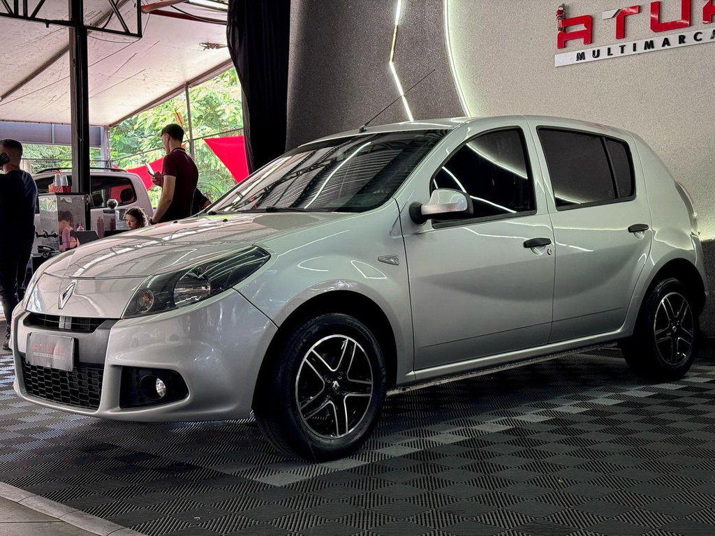 Renault Sandero Expression 1.6 8V (flex)