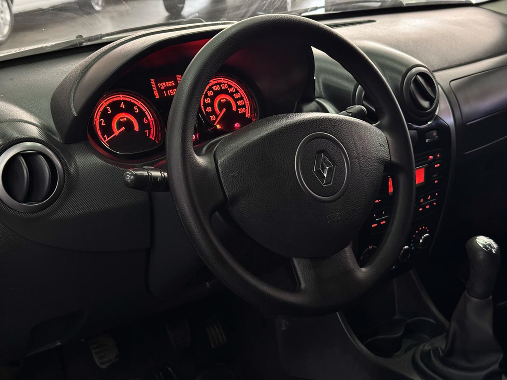 Renault Sandero Expression 1.6 8V (flex)