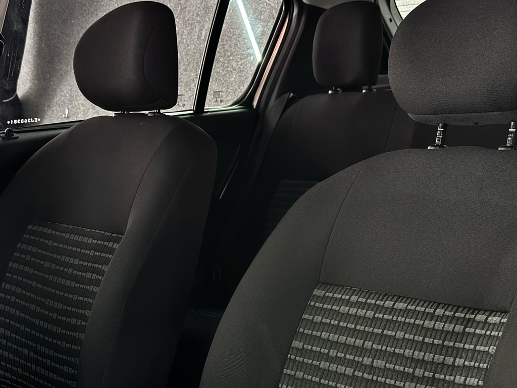 Renault Sandero Expression 1.6 8V (flex)