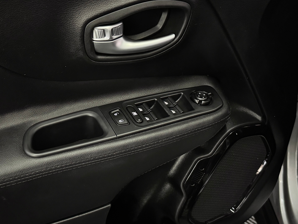 Jeep Renegade Prata