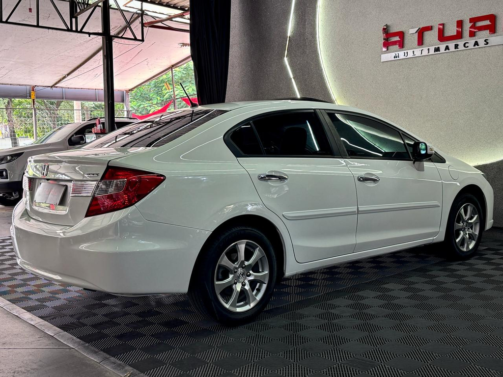 Honda New Civic EXS 1.8 (Aut) (Flex)