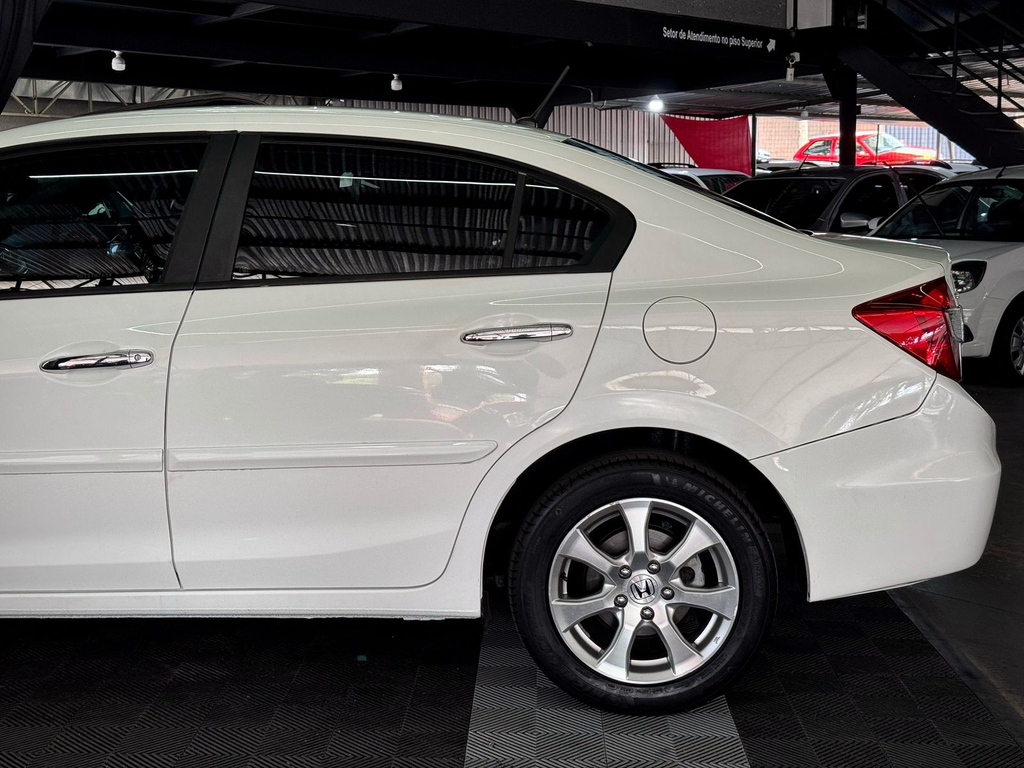 Honda New Civic EXS 1.8 (Aut) (Flex)