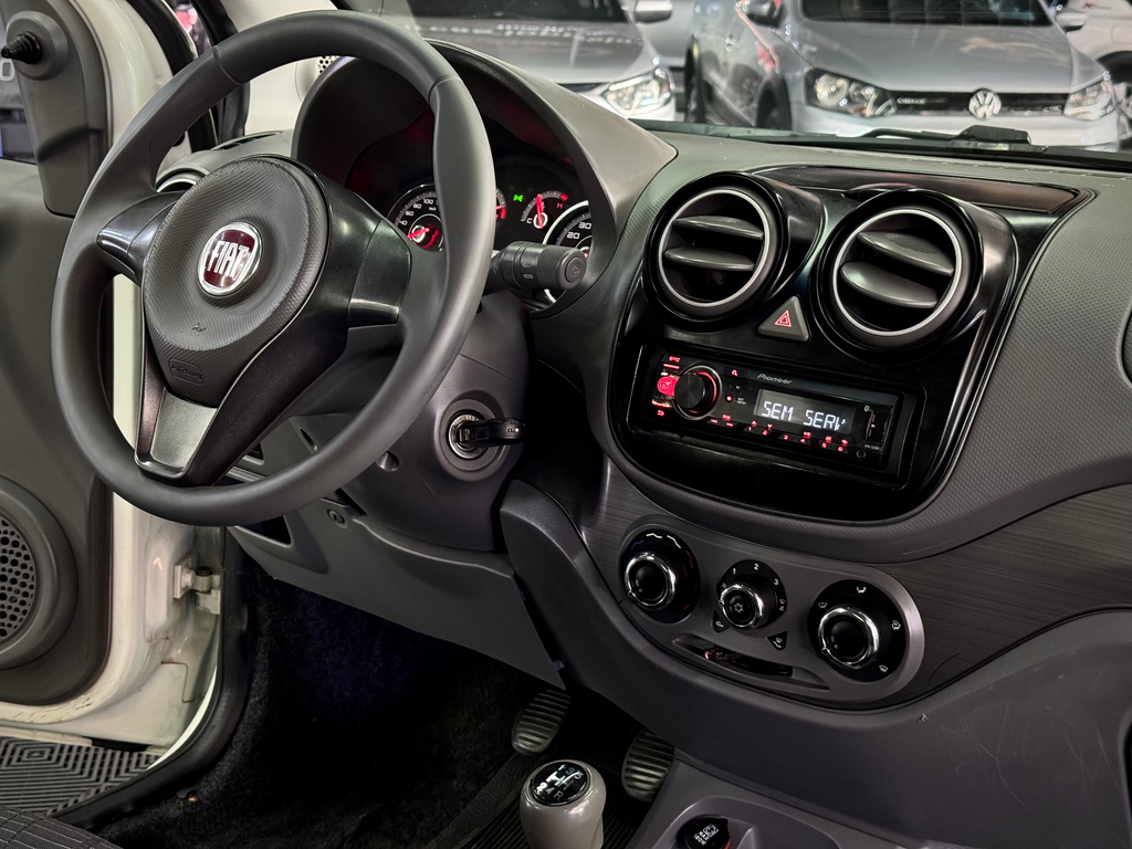 Fiat Palio Attractive 1.0 8v (Flex)