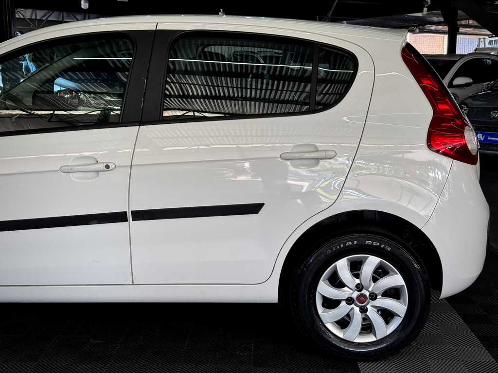 Fiat Palio Attractive 1.0 8v (Flex)