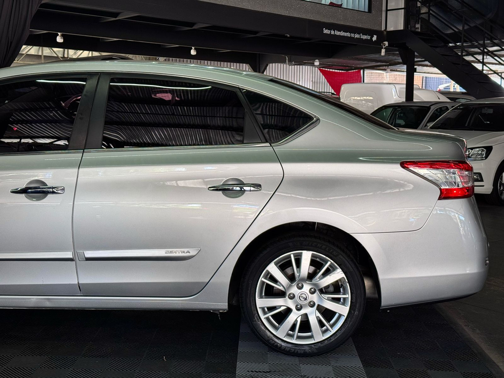 Nissan Sentra SL 2.0 16V CVT (flex)