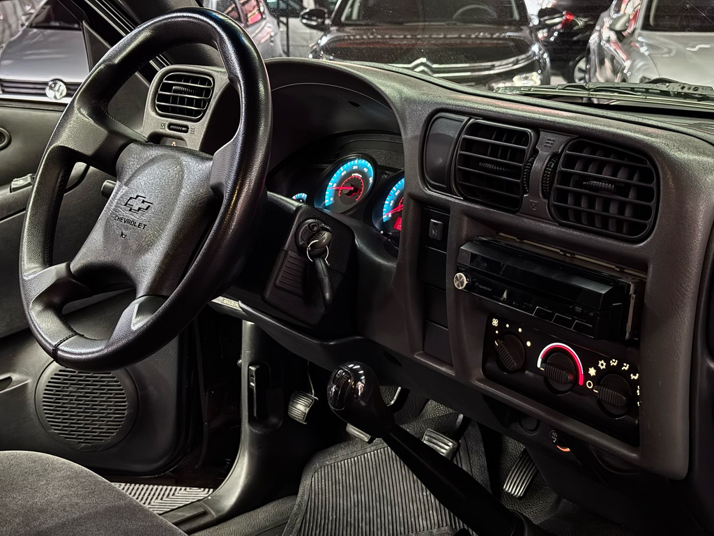 Chevrolet S10 Cabine Simples Preto