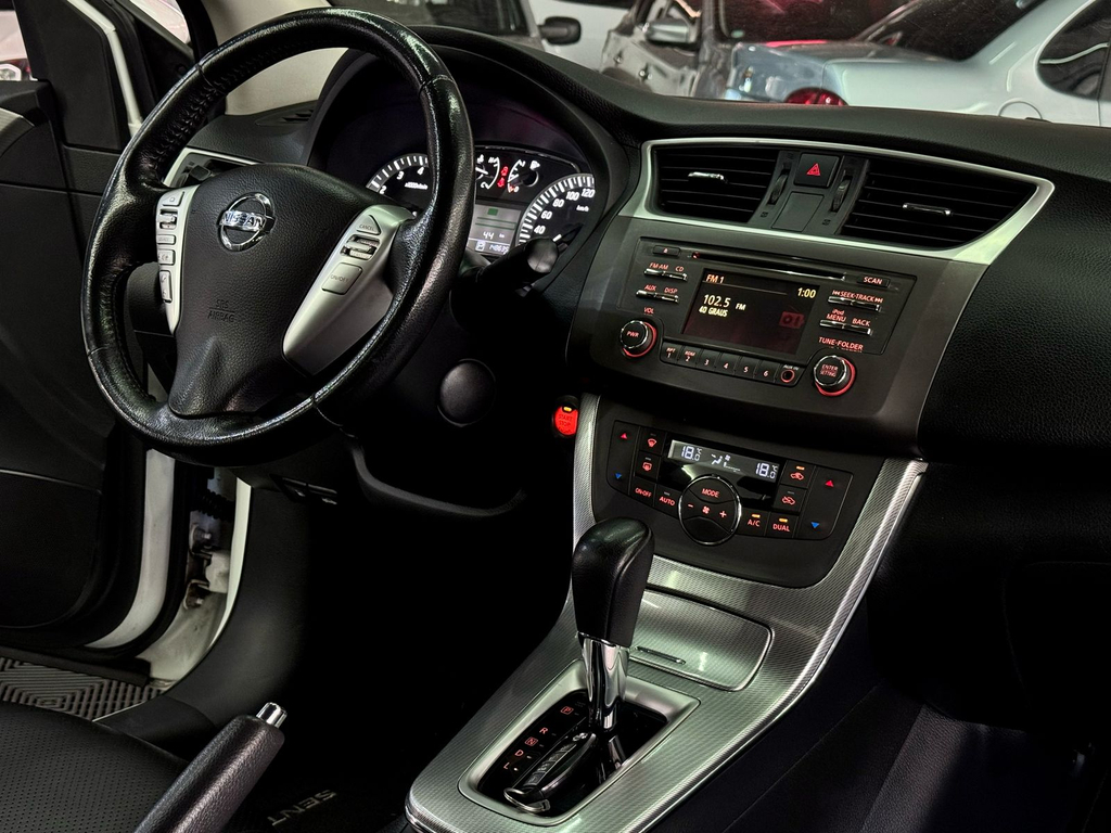 Nissan Sentra SV 2.0 16V CVT (Flex)