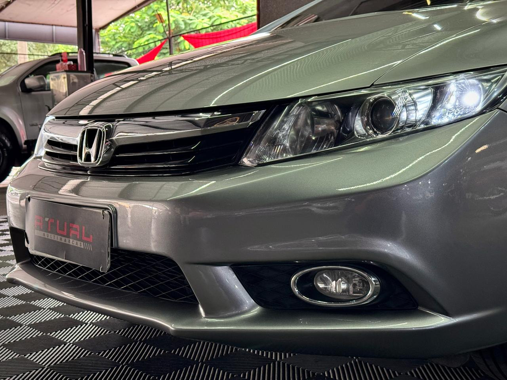 Honda Civic Cinza
