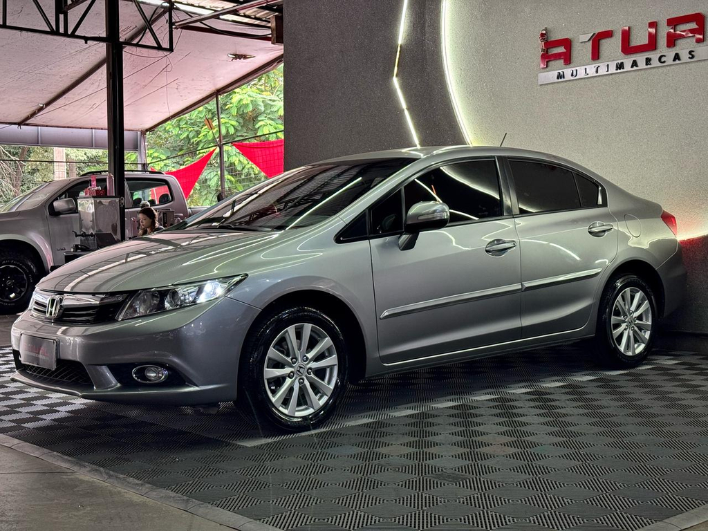 Honda Civic Cinza