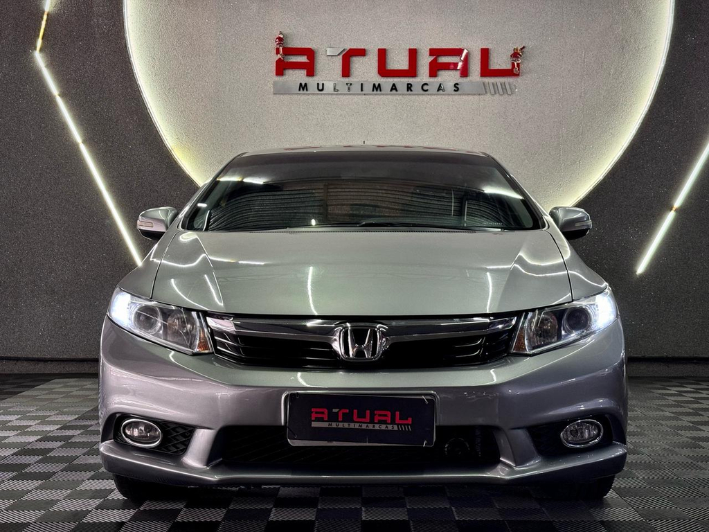 Honda Civic Cinza