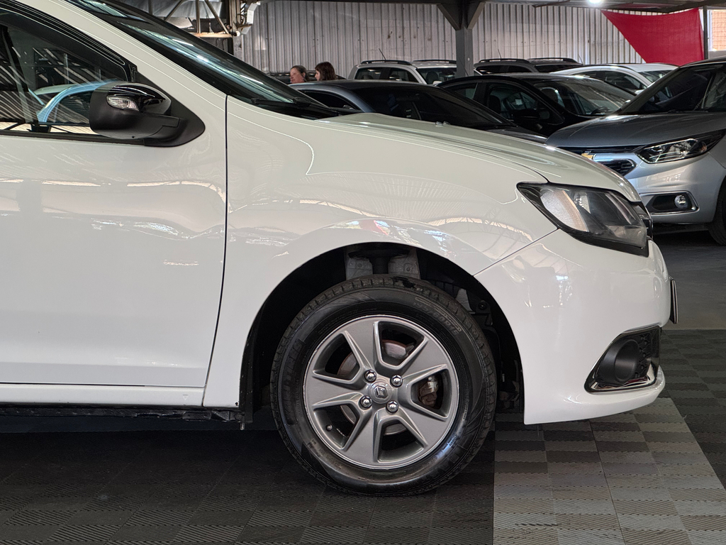 Renault Sandero Branco