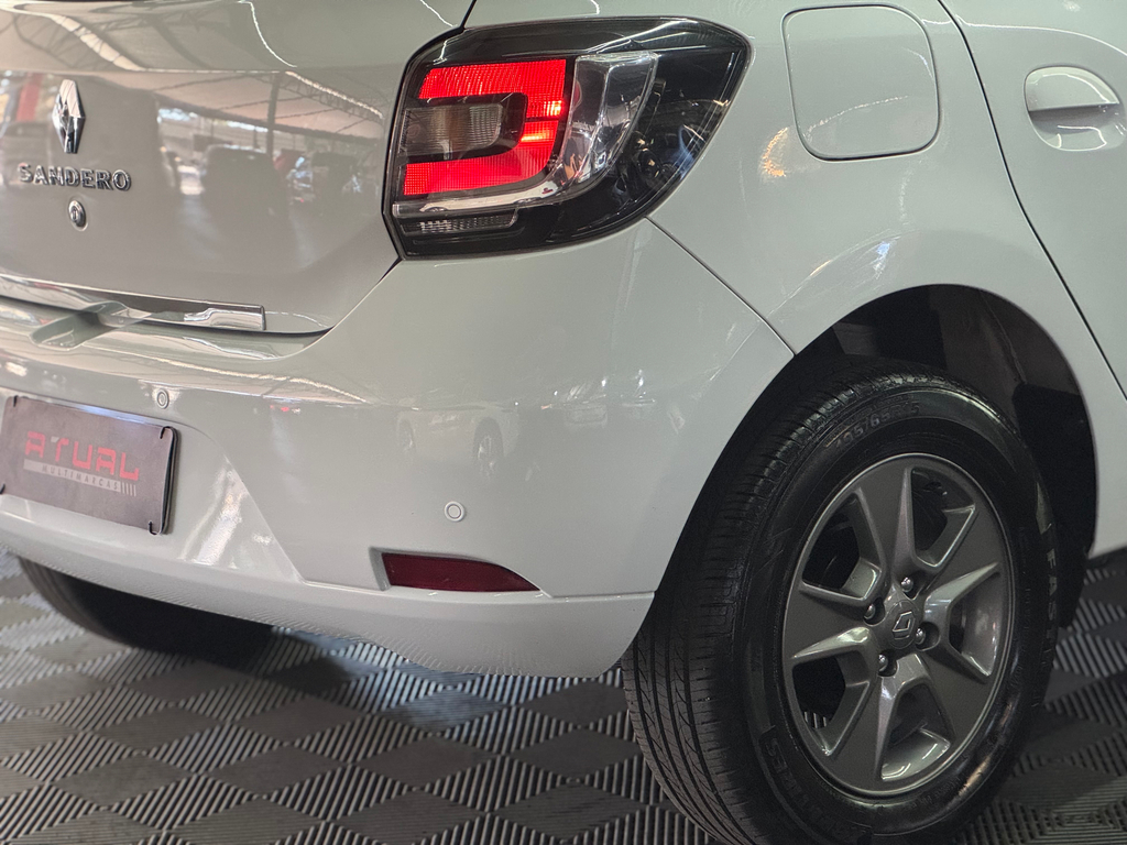 Renault Sandero Branco