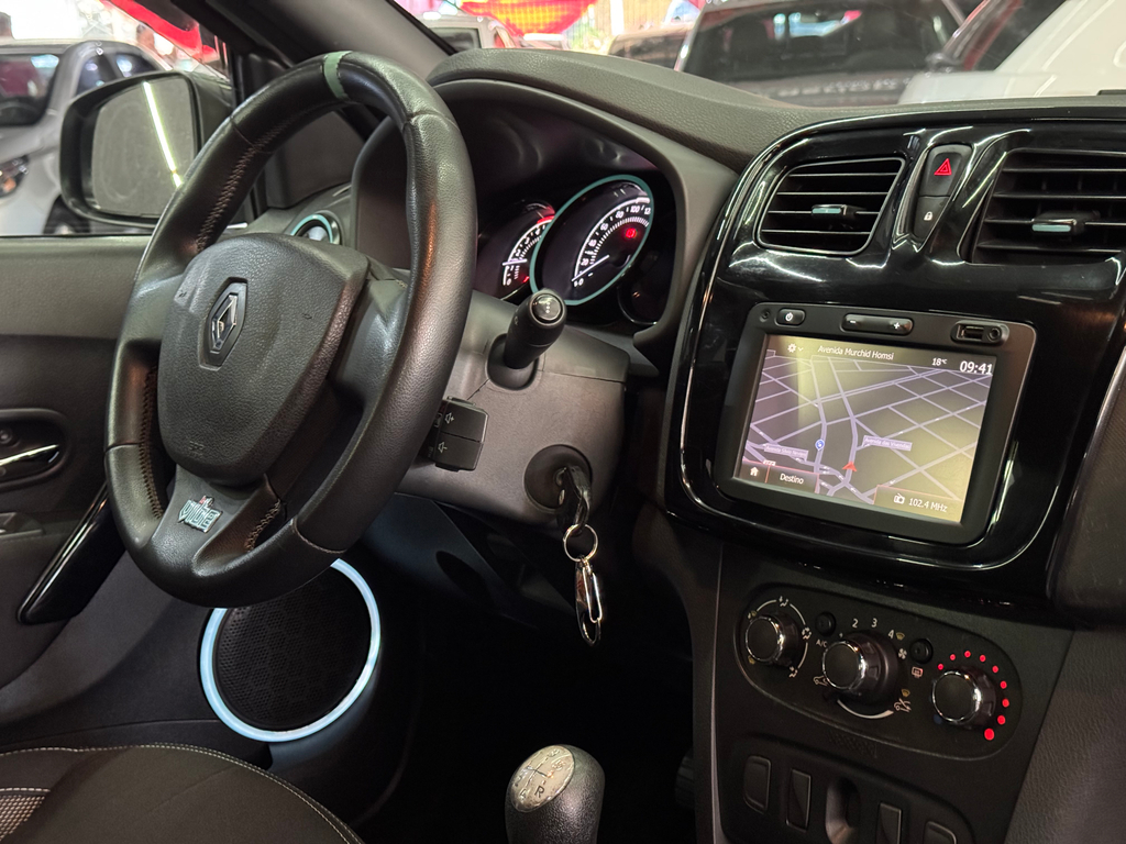 Renault Sandero Branco