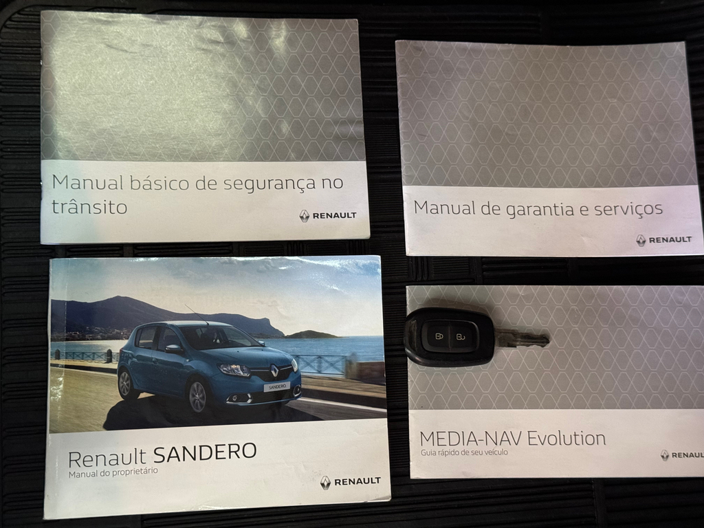 Renault Sandero Branco