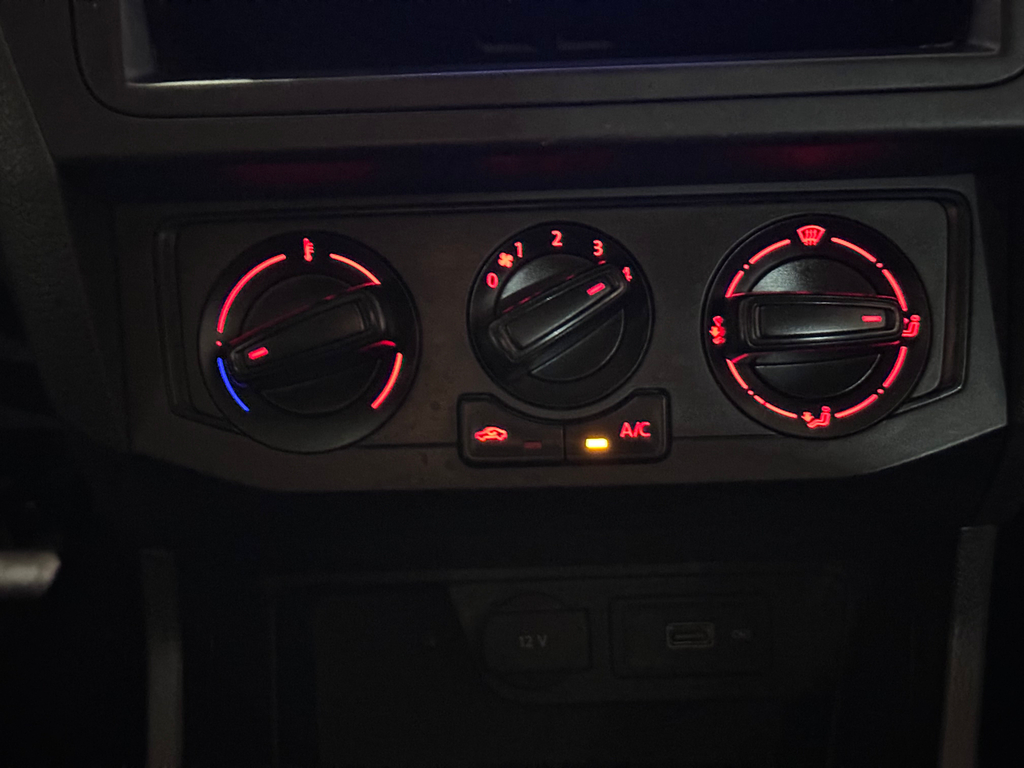 Volkswagen Voyage 1.0 Flex 12v 4p