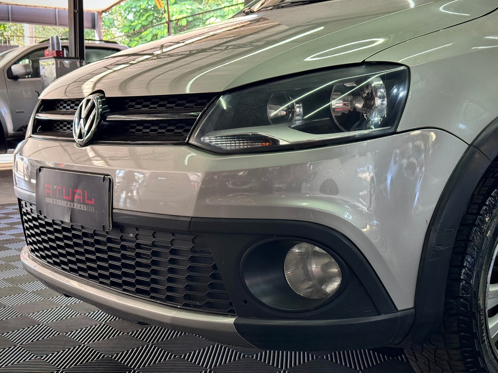 Volkswagen CrossFox Prata