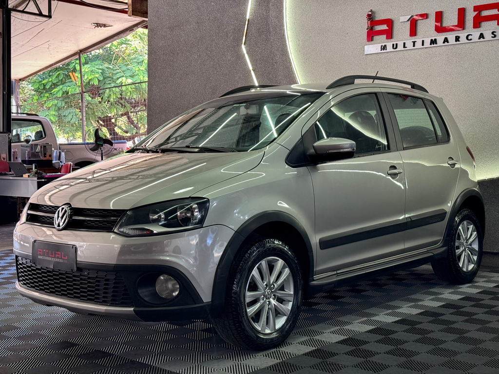 Volkswagen CrossFox Prata