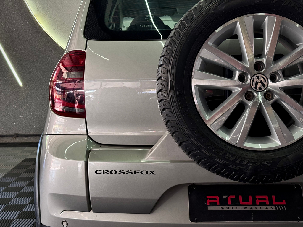 Volkswagen CrossFox Prata