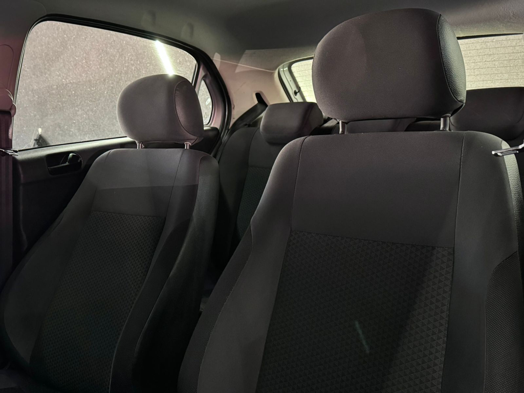 Volkswagen Gol Prata