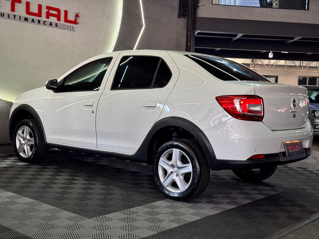 Renault Logan Branco