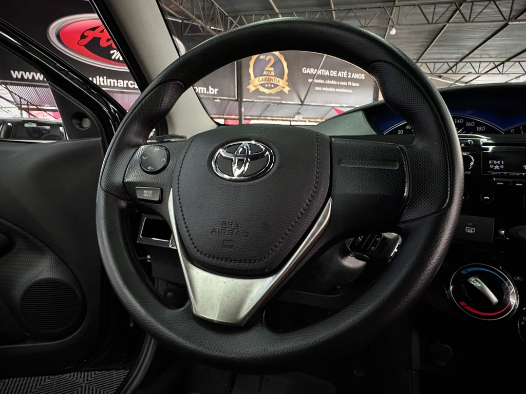 Toyota Etios Sedan Preto