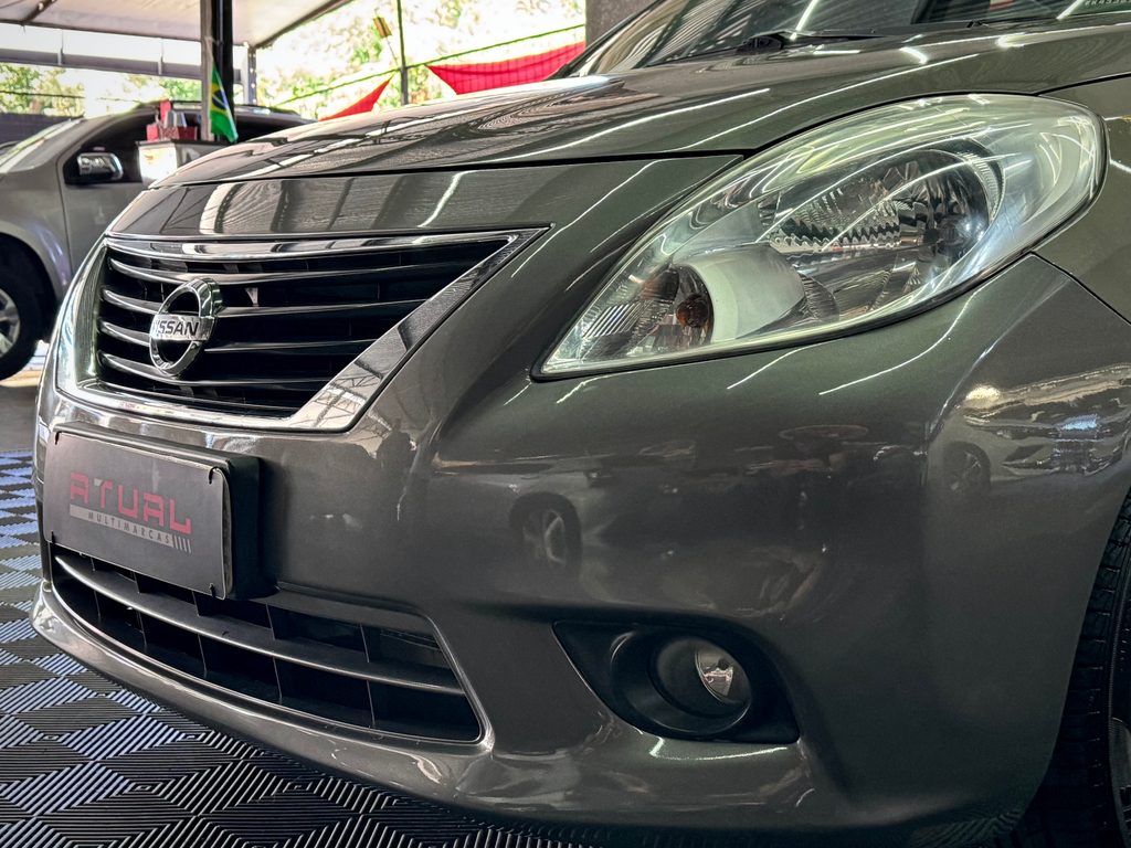 Nissan Versa 1.6 16V SL