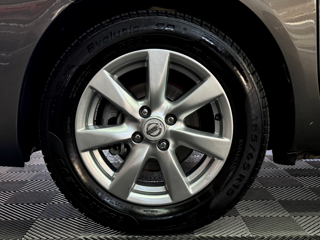 Nissan Versa 1.6 16V SL